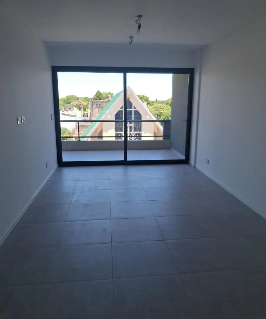 VENTA - Departamento 3 ambientes A ESTRENAR en Beccar con balcón, parrilla y cochera opcional! 2