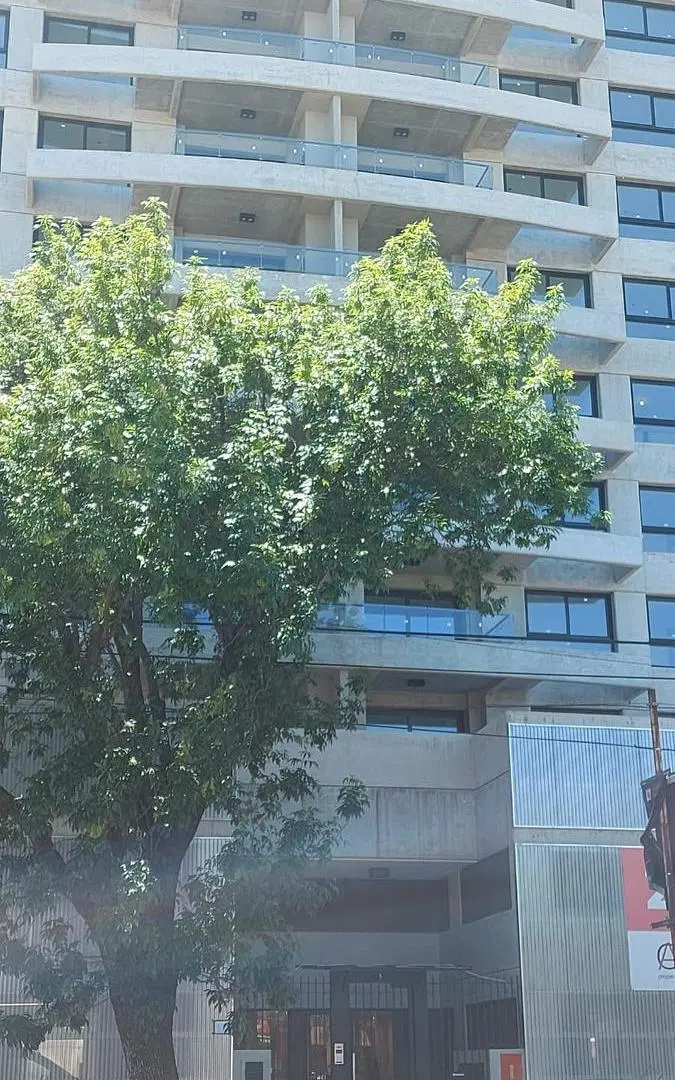 Alquiler - Dpto. 2 ambientes en San Isidro con balcón pileta cochera excelente ubicación 5