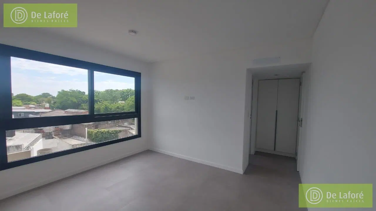 Alquiler - Dpto. 2 ambientes en San Isidro con balcón pileta cochera excelente ubicación 4