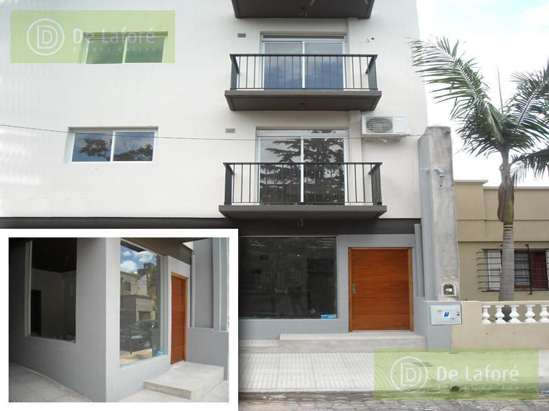 Alquiler - Departamento 2 ambientes con balcón y cochera descubierta en San Fernando