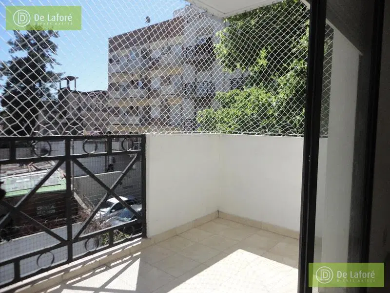 Alquiler - Departamento 2 ambientes en Victoria con balcón y cochera cubierta 3