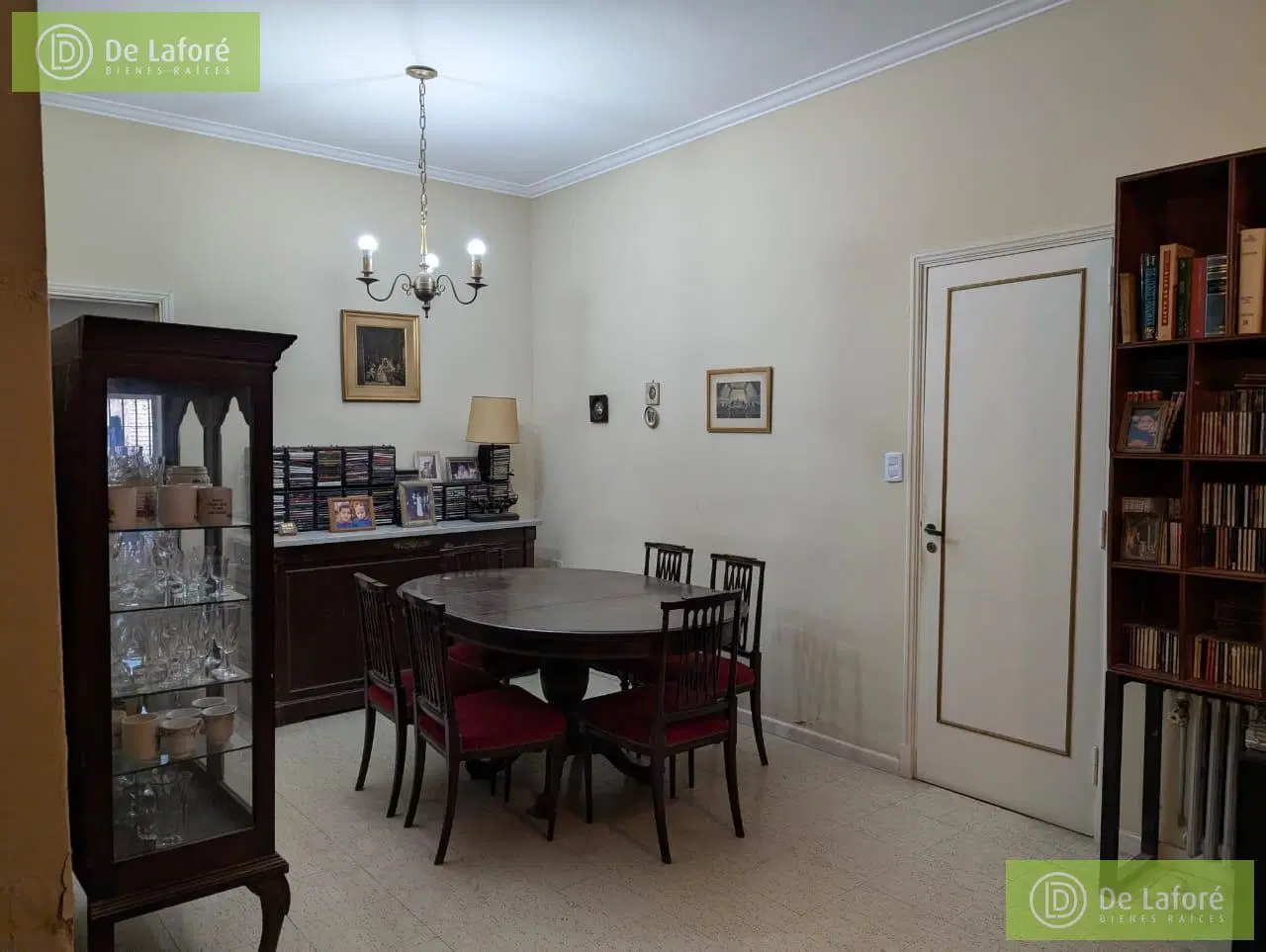 VENTA - Casa de 4 amb. en San Isidro. Con buen terreno de 312 m2, jardín y mucho potencial! 4