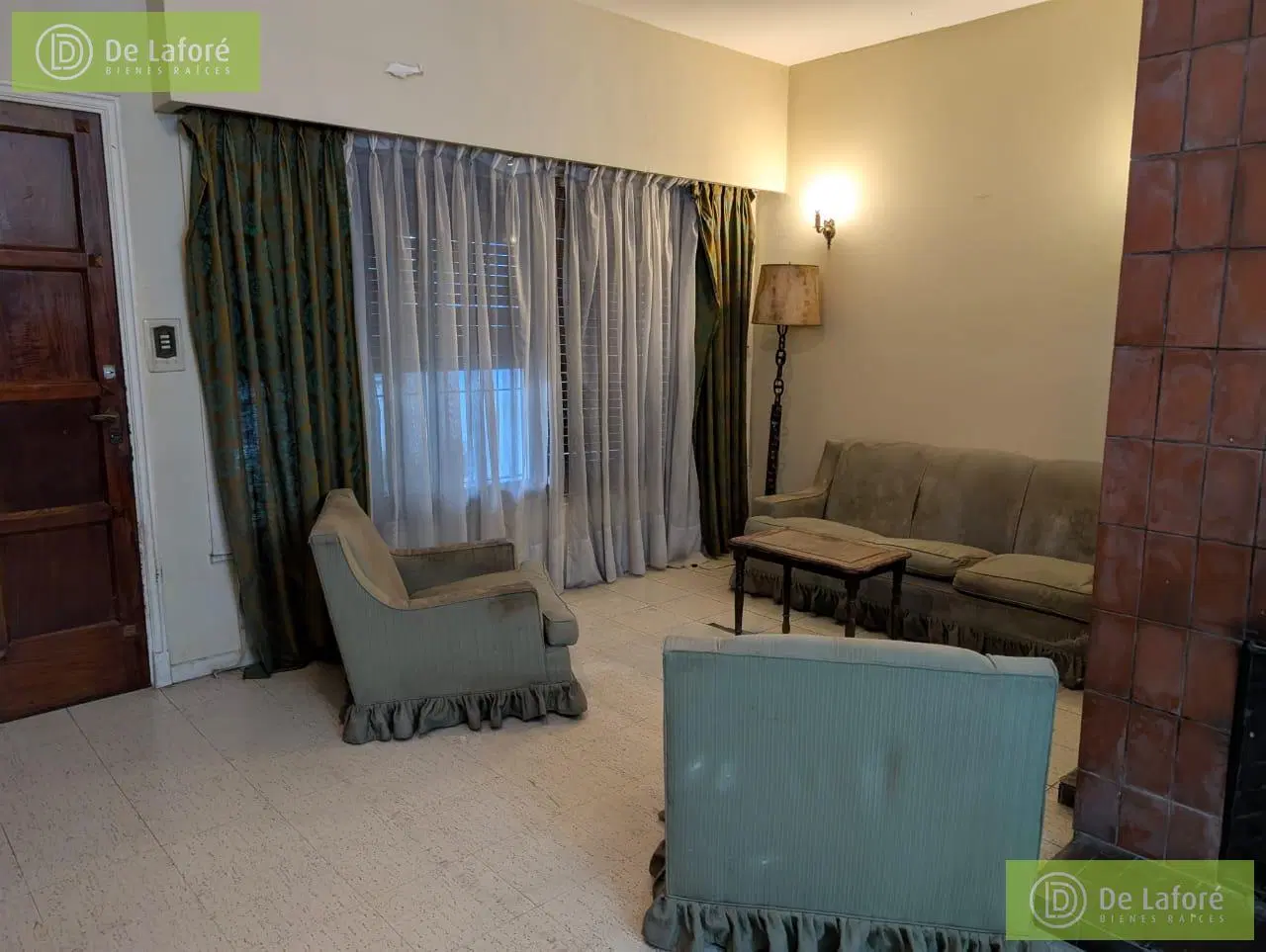 VENTA - Casa de 4 amb. en San Isidro. Con buen terreno de 312 m2, jardín y mucho potencial! 2