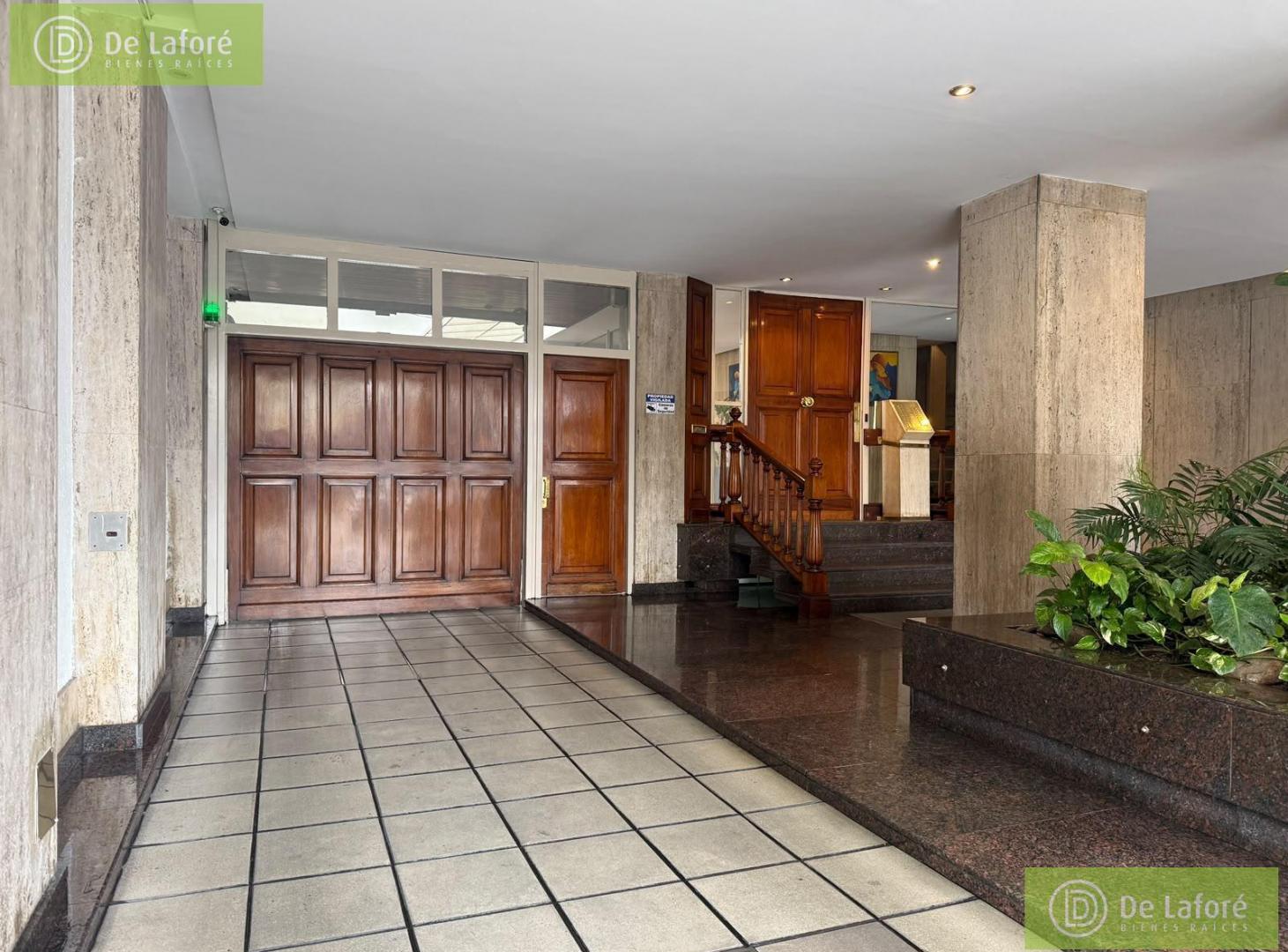 Foto de ALQUILER - Departamento de 4 ambientes y dependencia en Martínez, con, imagen 2