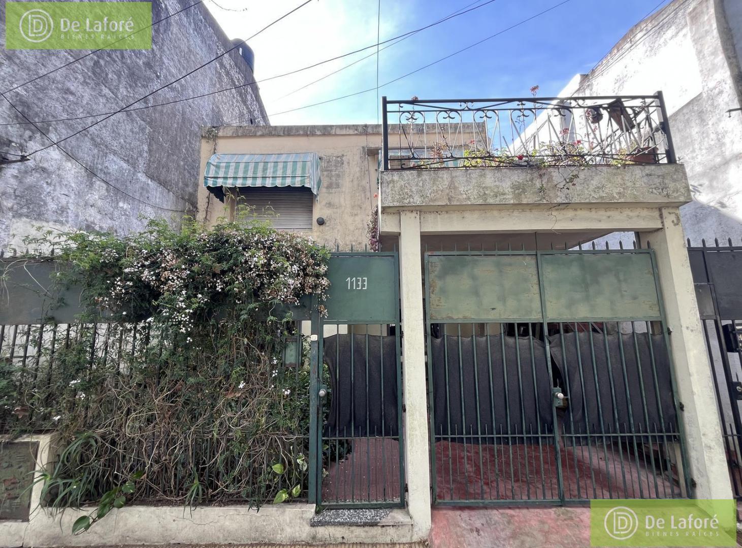 Foto de VENTA - 2 casas en block de 3 ambientes cada una, lote de 8,66 x 22, imagen 1
