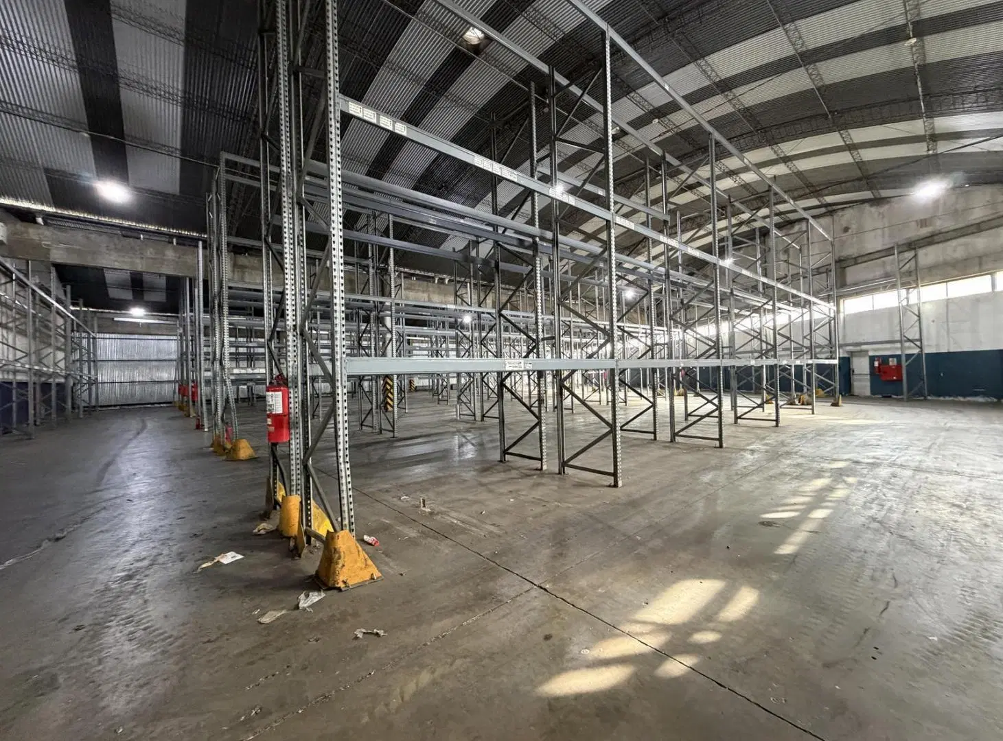 Alquiler Depósito 3.000 m2 - Garin 3