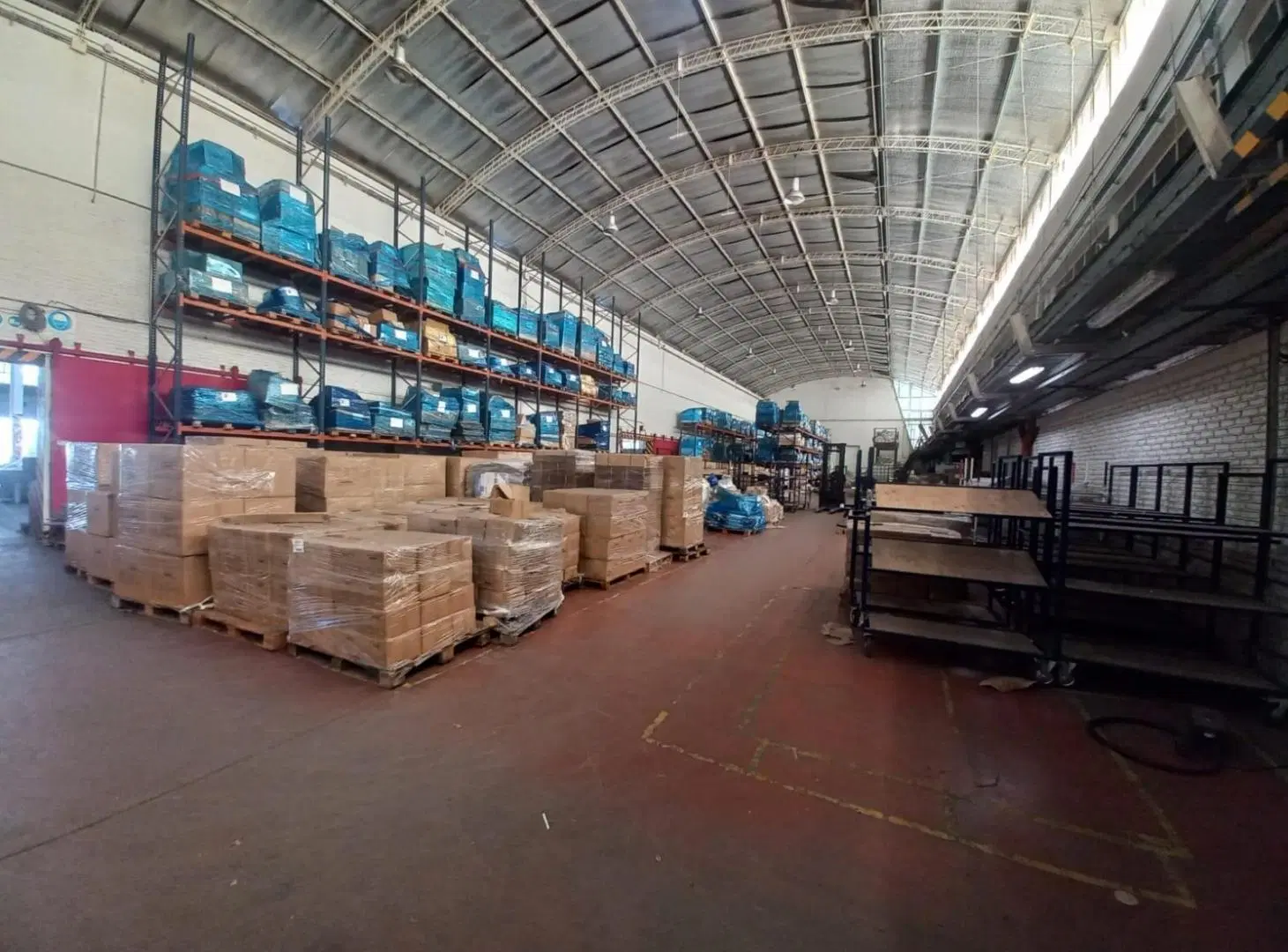 Depósito de 11.600 m2 en La Tablada 1