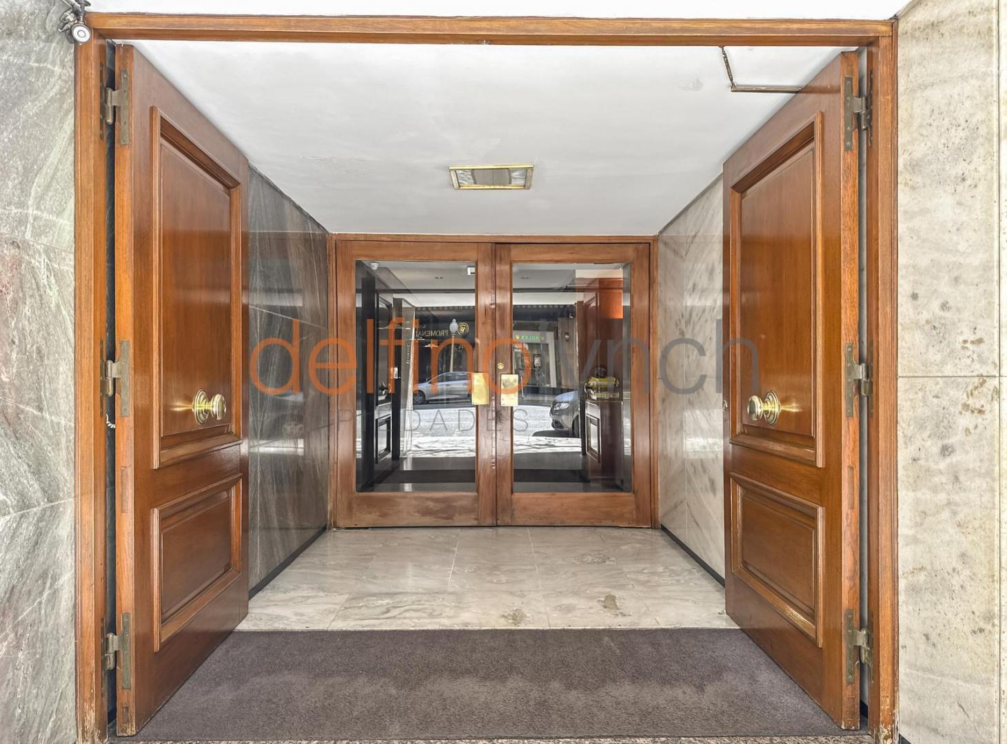 Foto de BAJO de PRECIO!! Excelente oportunidad en Av Alvear -Recoleta- en, imagen 3