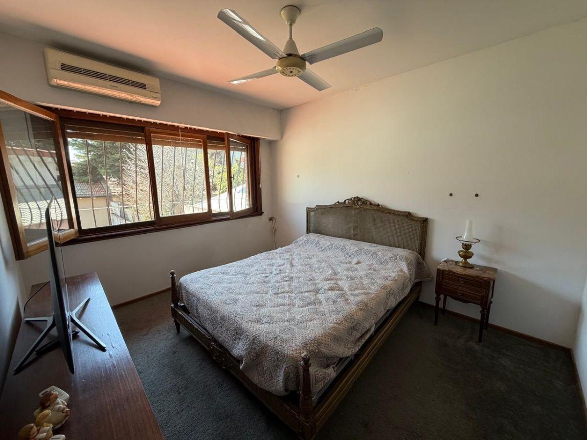 Foto de CASA 5 AMB, 25mts de fondo, garage/cochera (5 autos), muy cerca de Av y, imagen 4