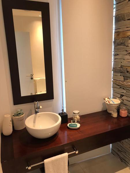 Foto de Venta Casa Exclusivo Barrio Privado Adrogue Chico, imagen 2