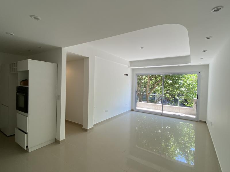Foto de Oportunidad! Venta de Departamento 3 Ambientes en Adrogué, imagen 2