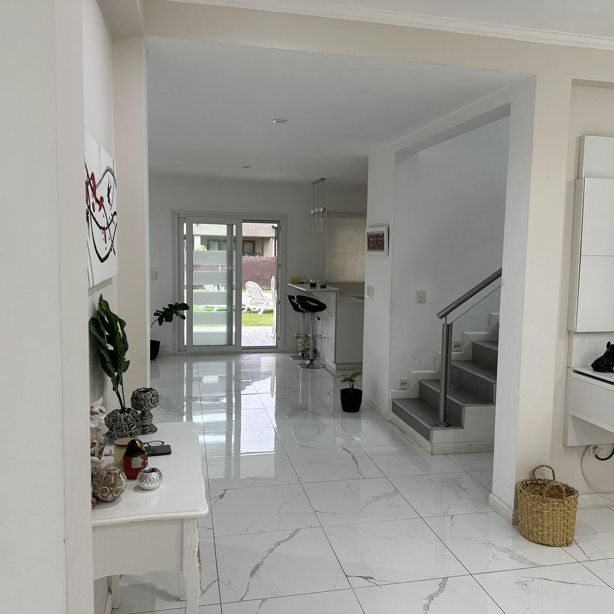 Casa en Venta en Barrio Privado Brisas de Adrogue