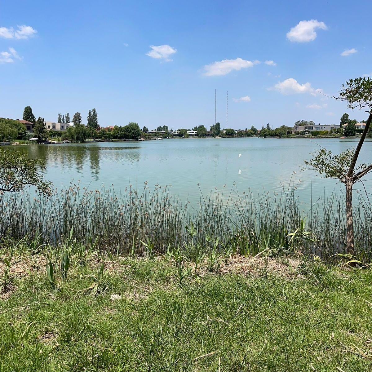 Lote LAGUNA CENTRAL DE SANTA BARBARA - INCREÍBLE VISTA ABIERTA - U$S 950.000