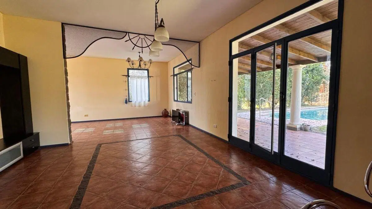 Santa María de Tigre - Casa de 3 dormitorios en Venta U$S 380.000 8