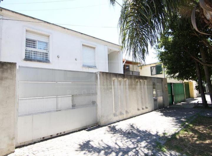Chalet de 4 ambientes sobre lote de 450m2 en Las Lomas de San Isidro 3