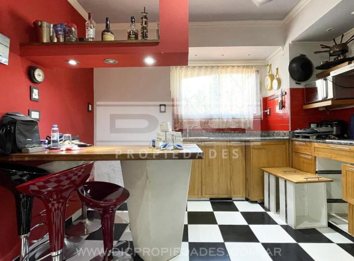 Casa 6 dormitorios Venta - Beccar 4