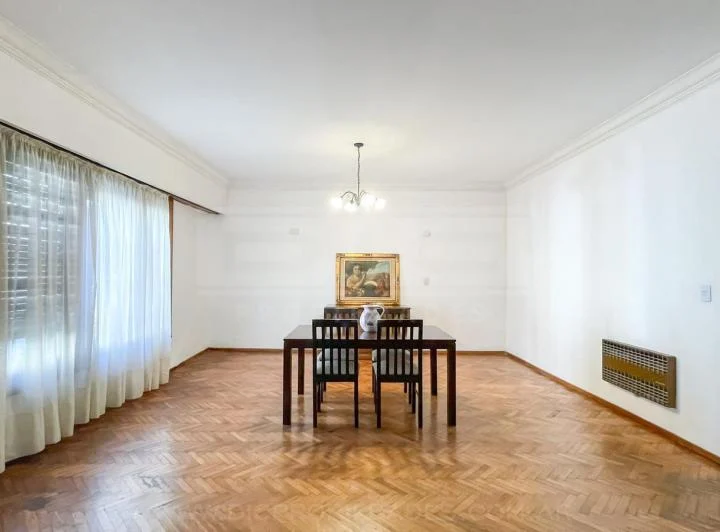 Chalet 5 dormitorios Venta - Olivos-Maipu/Uzal 4