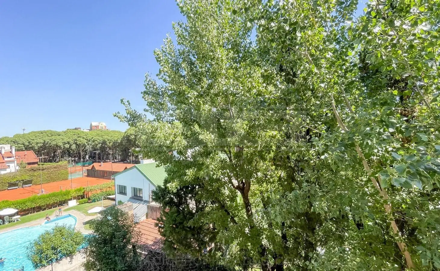 Departamento 3 ambientes Venta - Olivos-Vias/Maipu 8