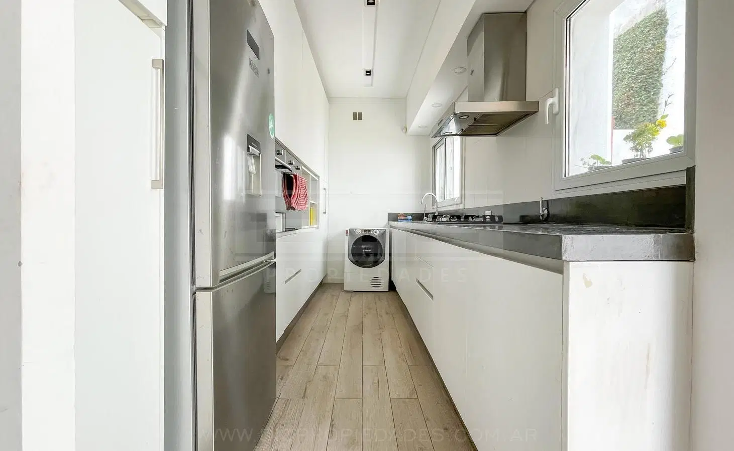 Casa 3 dormitorios Venta - La Lucila-Vias/Maipu 5