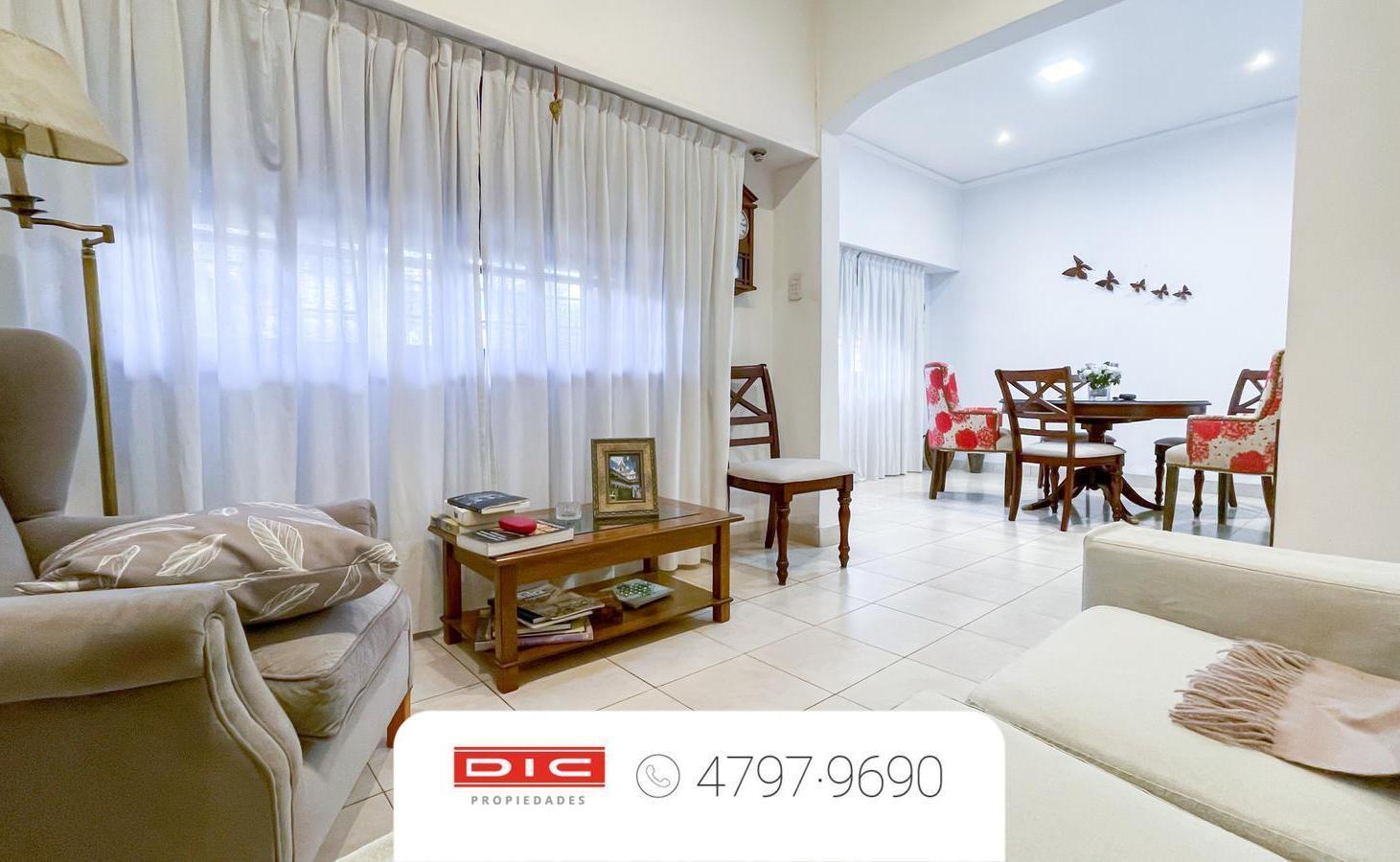 Casa 4 dormitorios Venta - Florida Mitre/Este