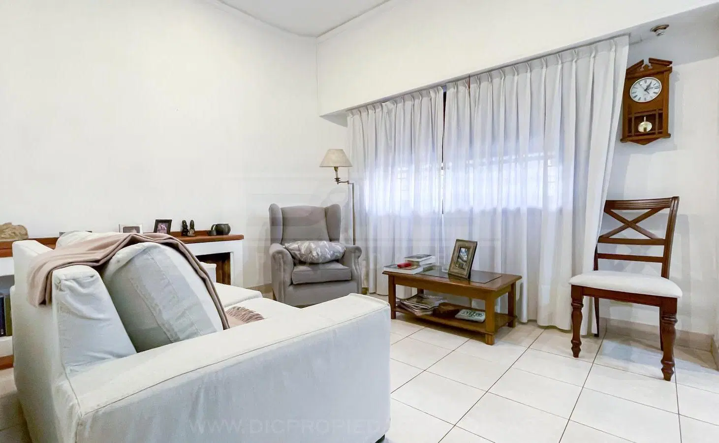 Casa 4 dormitorios Venta - Florida Mitre/Este 2