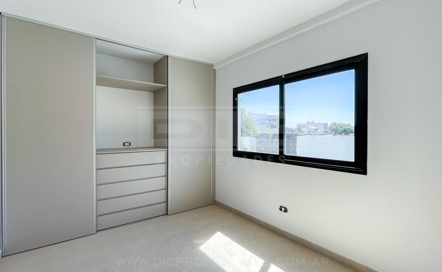 Duplex - Unidad Derecha - 2 dormitorios Venta - Munro