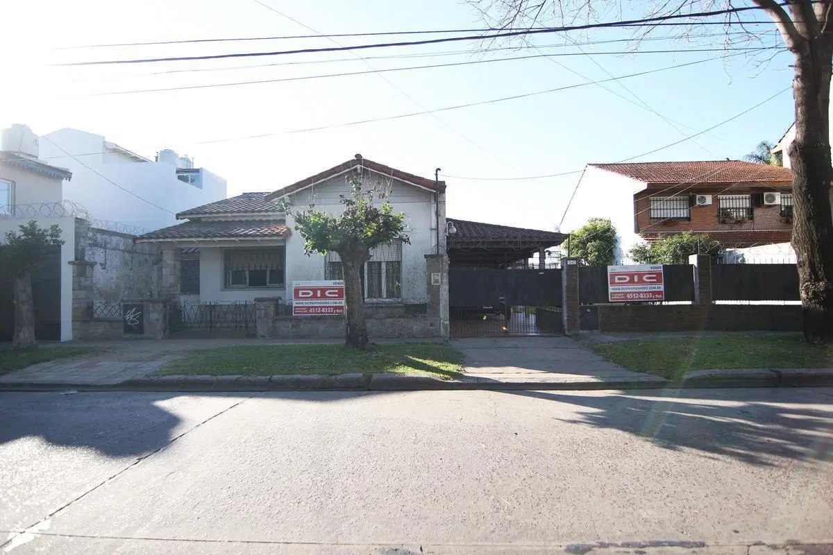 Lote 17.32x35/18 Apto dúplex - Carapachay 2