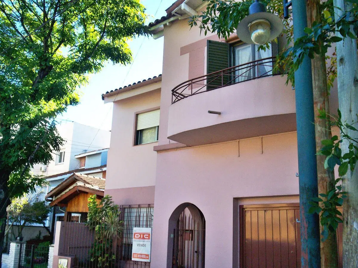 Chalet 5 Ambientes Venta - Carapachay 3