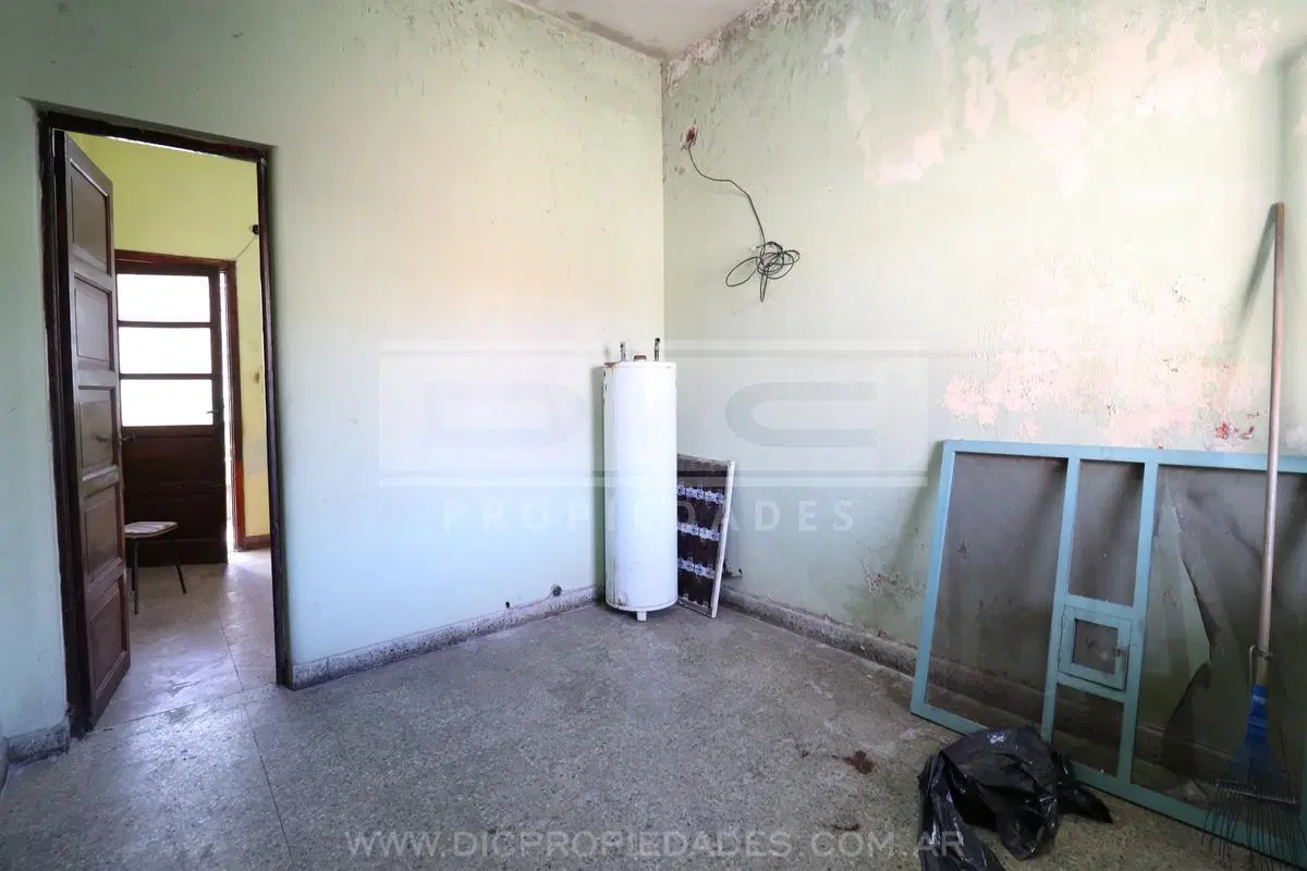 Casa lote 3 ambientes Venta - Boulogne 8