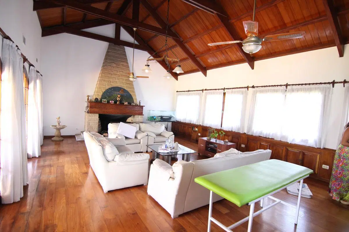 Chalet 4 dormitorios Venta - General San Martin 4