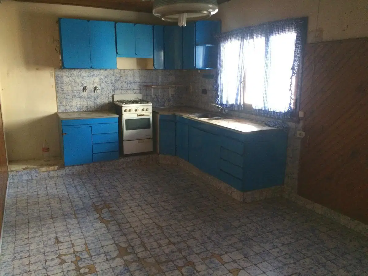 Casa 3 ambientes en 2 plantas sobre lote de 10 x 31- Villa Adelina 5