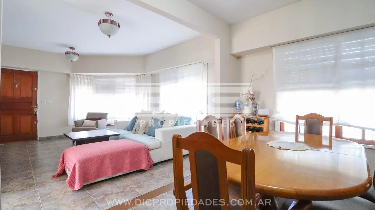 Chalet 5 ambientes Venta - Villa Adelina 2
