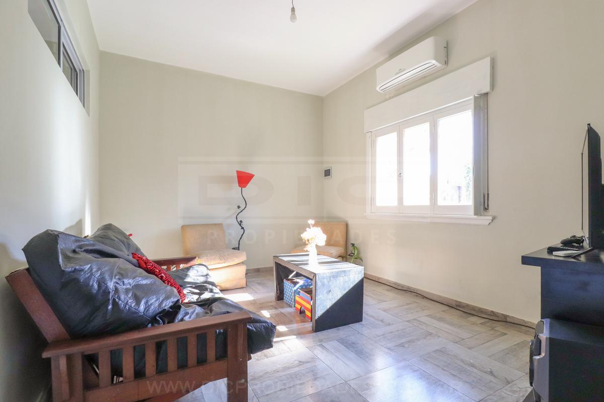 Foto de PH 4 ambientes Venta - Villa Ballester, imagen 2