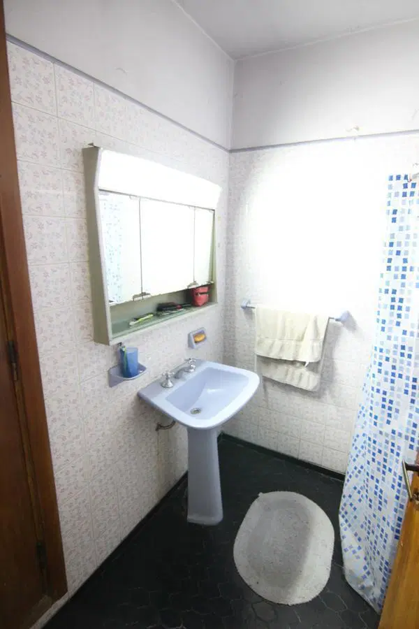 Casa 4/5 amb ideal multifamiliar en muy buena ubicación Venta - Carapachay 8