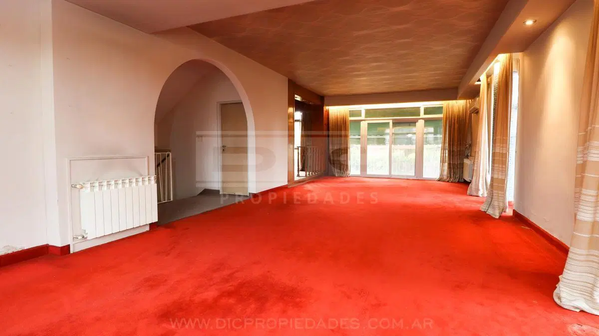 Casa 7 dormitorios Venta  - San Andres 2