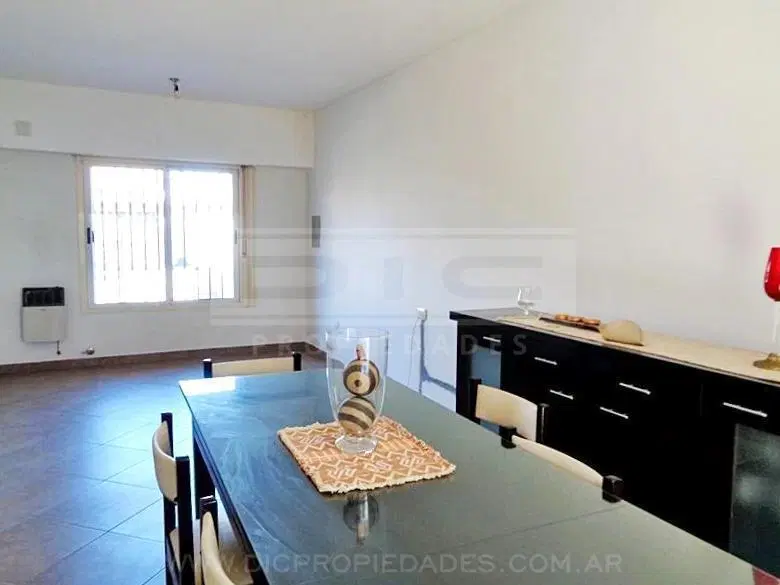Chalet 3 dormitorios Venta - Villa Adelina 2