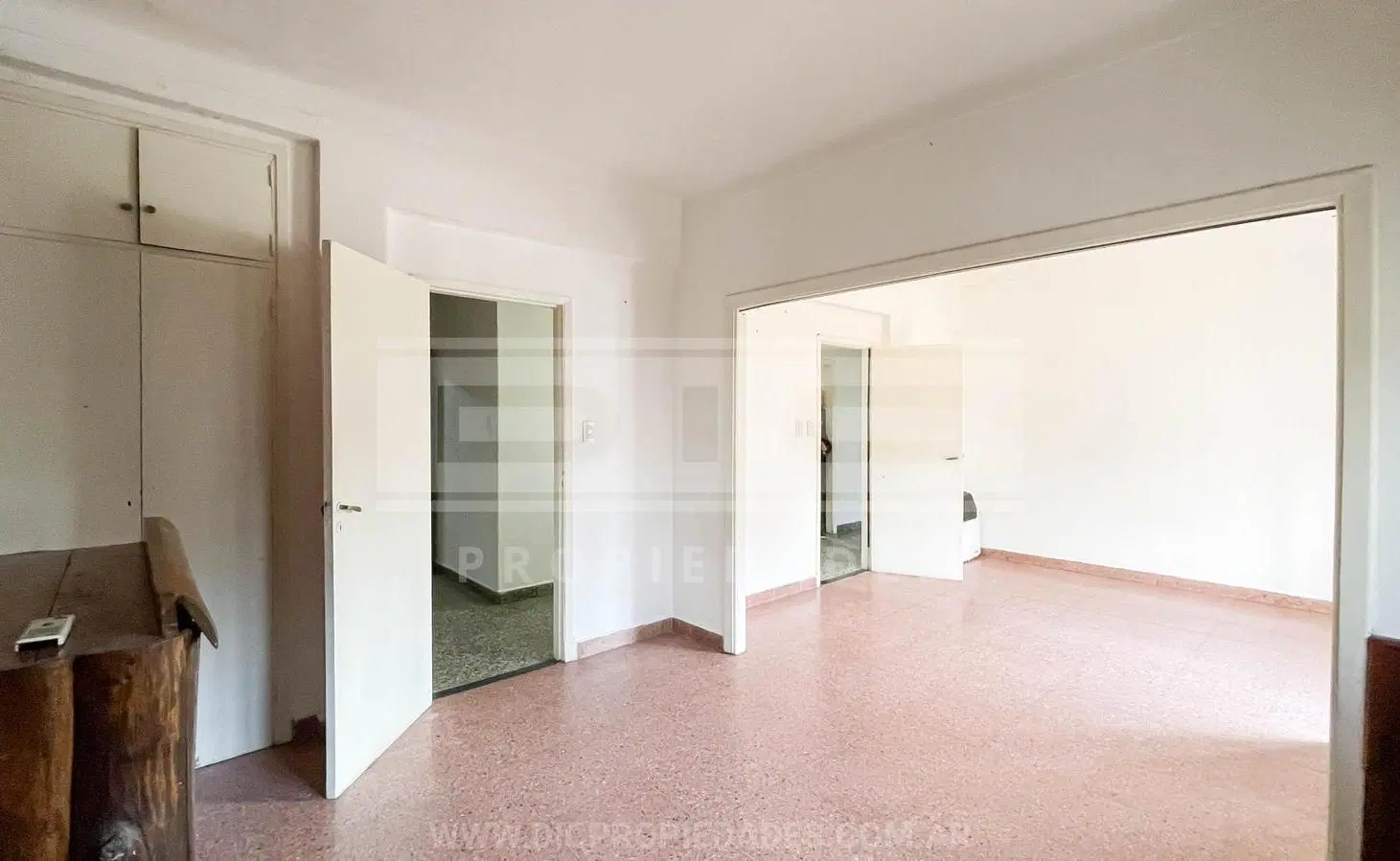 Casa 4 ambientes con local Venta - Villa Adelina 2