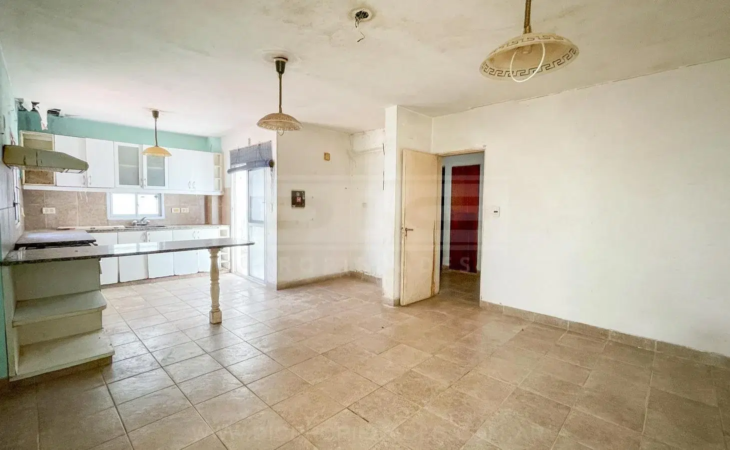 Casa 6 dormitorios Venta - Carapachay 5