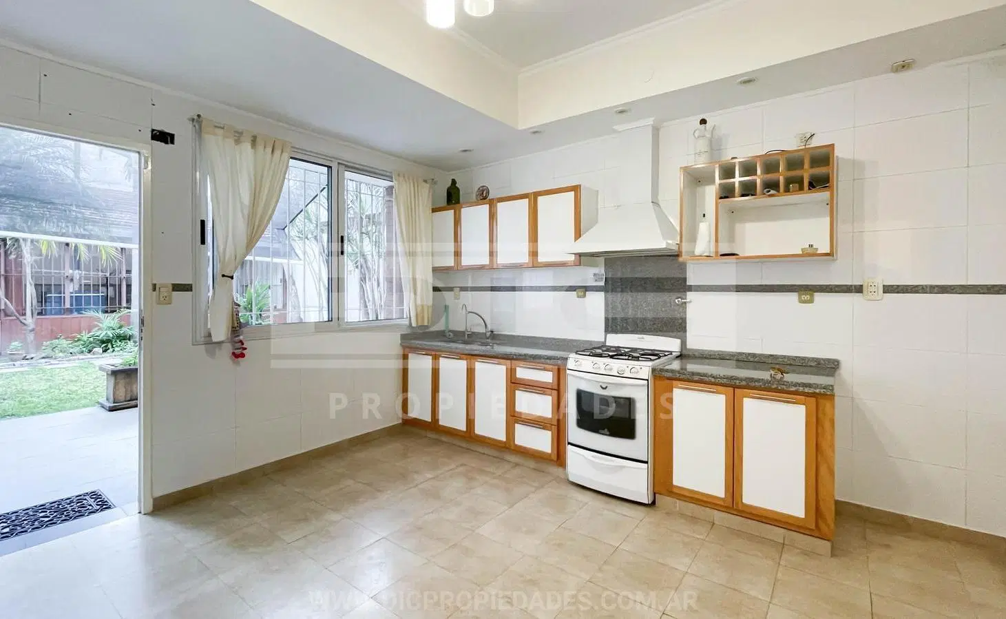Chalet 2 dormitorios Venta - Carapachay 5