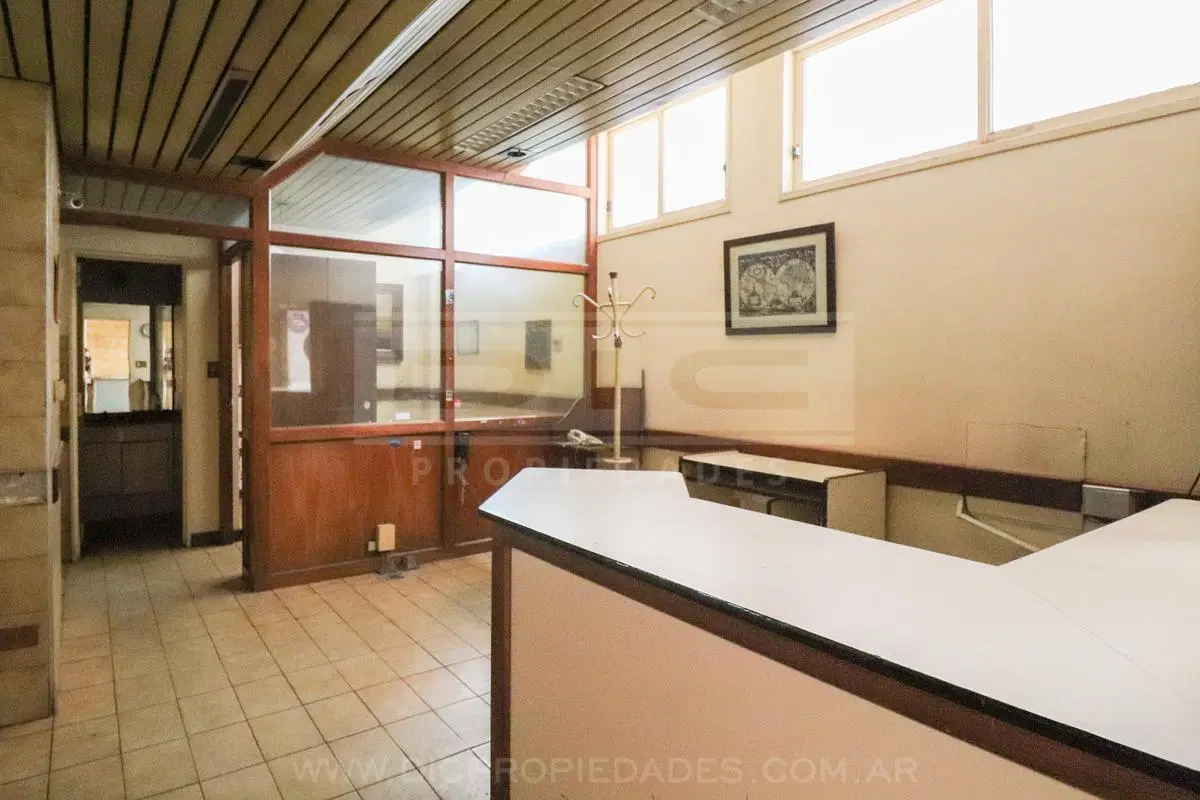 Bodega-Galpon Venta - Munro 8