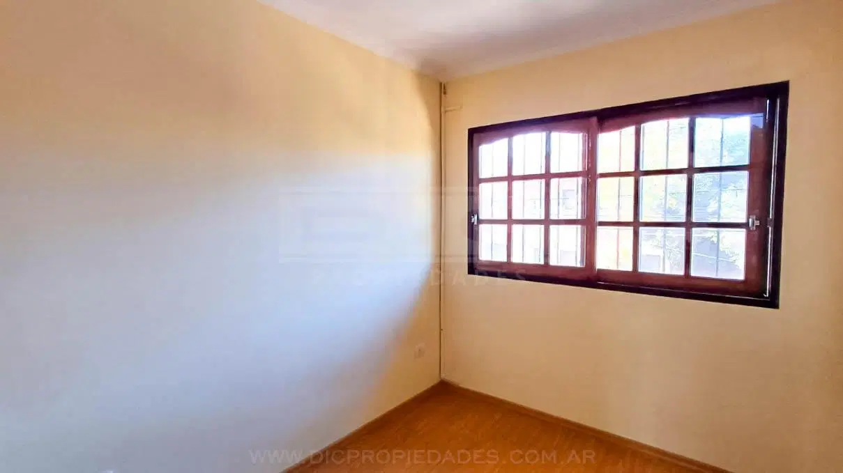 Casa 3 dormitorios Venta - Carapachay 3