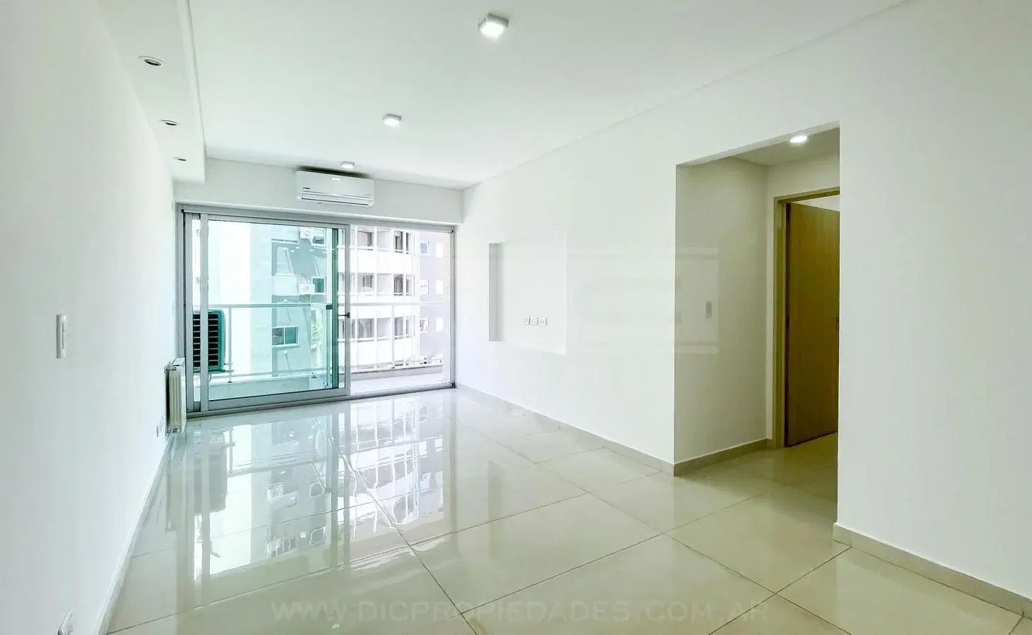 Departamento 3 ambientes Venta - Olivos-Vias/Maipu 5