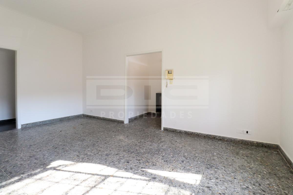 Foto de Casa 2 dormitorios Venta - Olivos, imagen 2