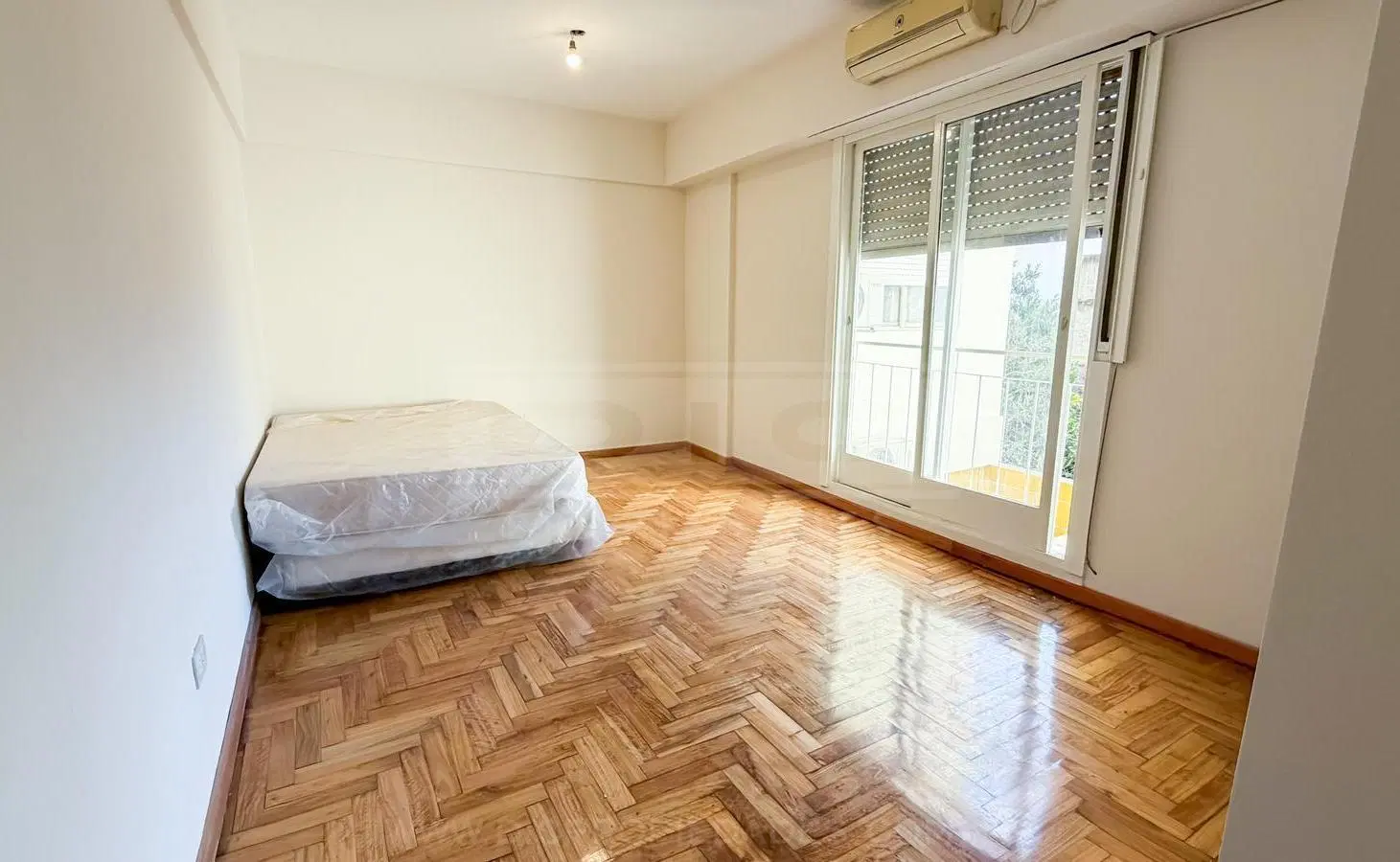 Departamento monoambiente Alquiler - Monte Castro 4