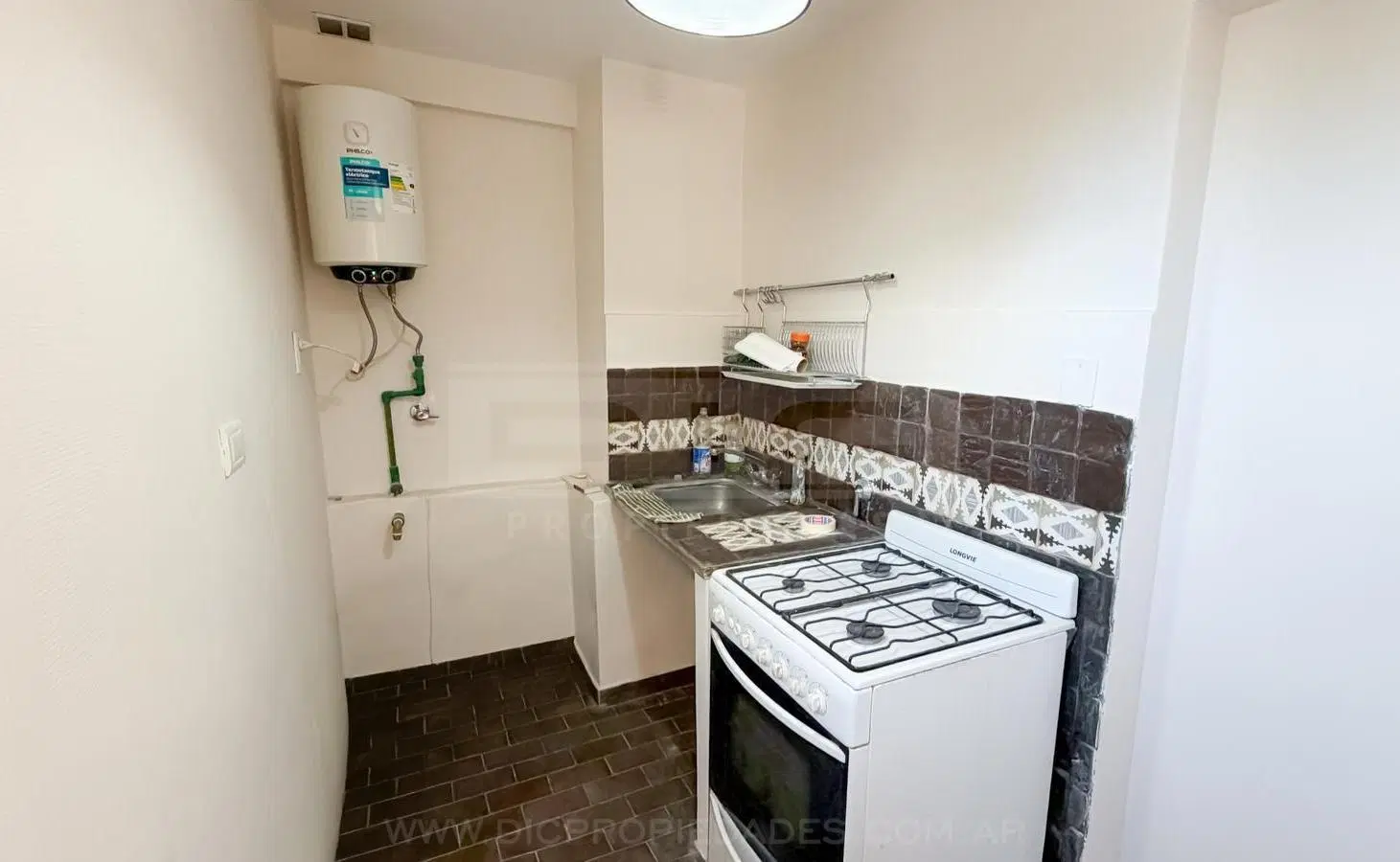 Departamento monoambiente Alquiler - Monte Castro 5