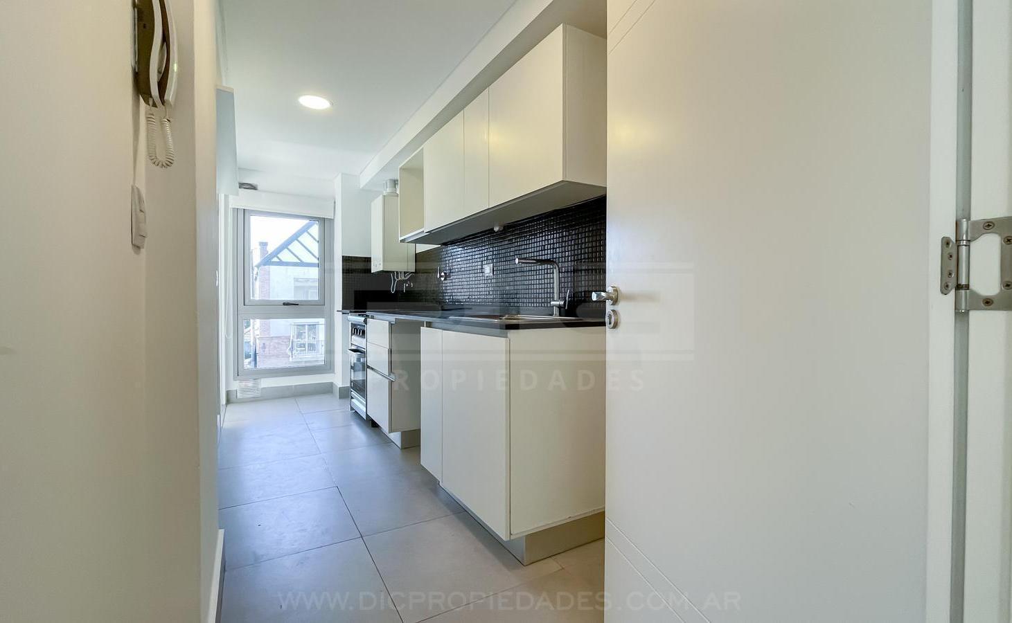 Foto de Departamento 4 ambientes Venta - San Isidro, imagen 1