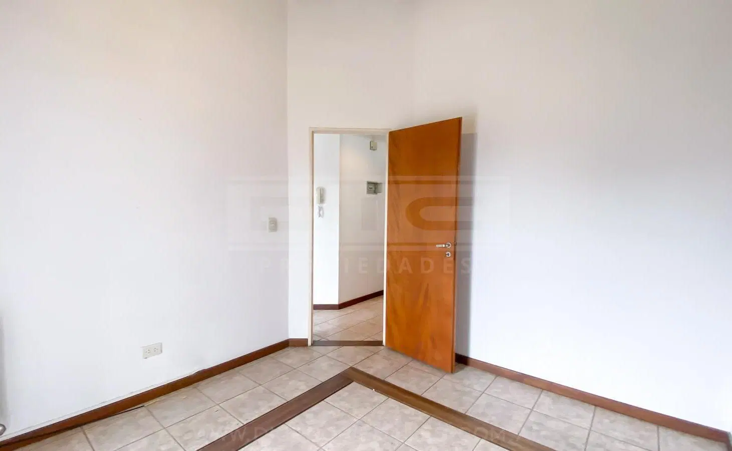 Muy buen departamento 2 ambientes - Carapachay 2