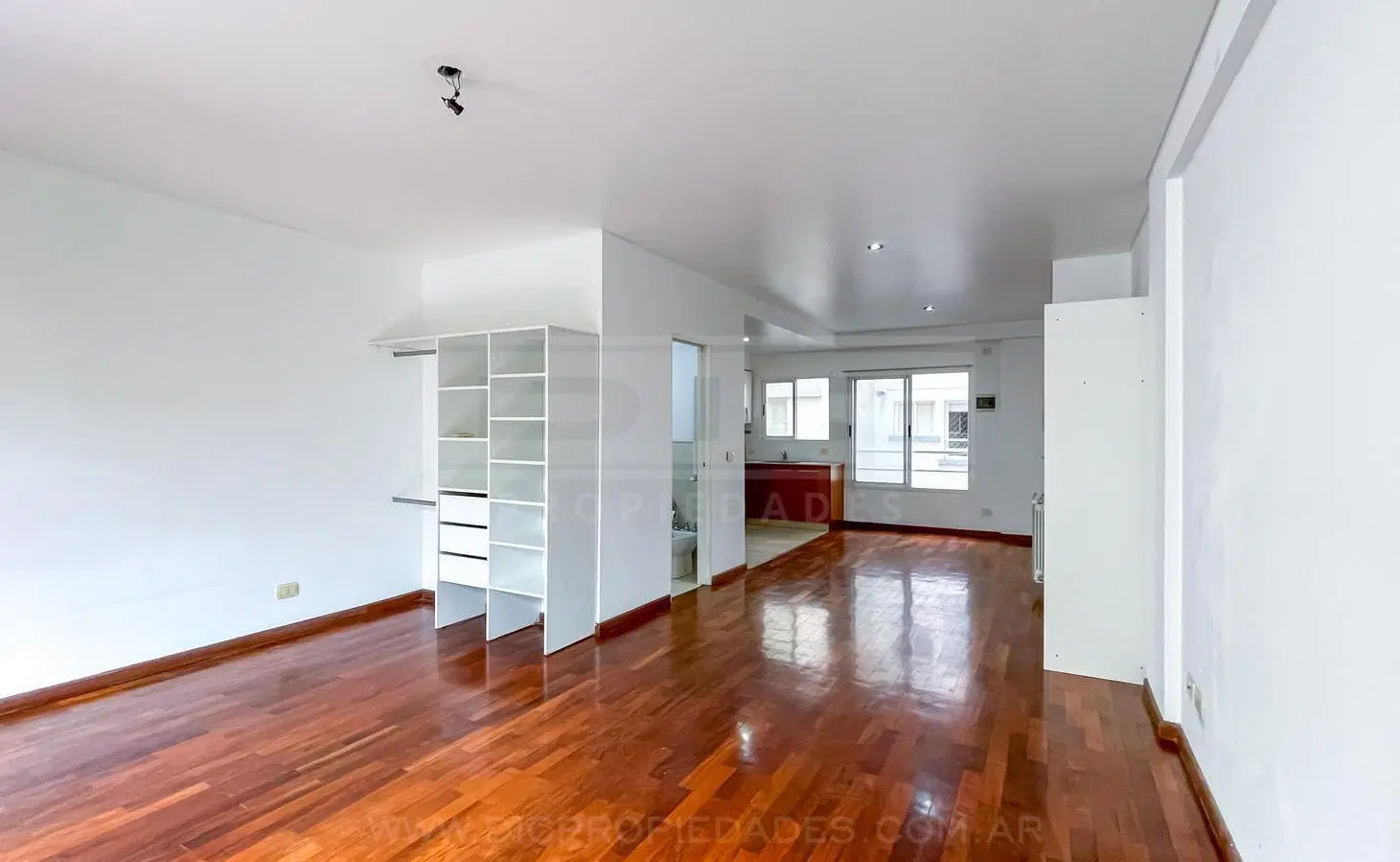 Departamento monoambiente alquiler - Olivos-Vias/Maipu 4
