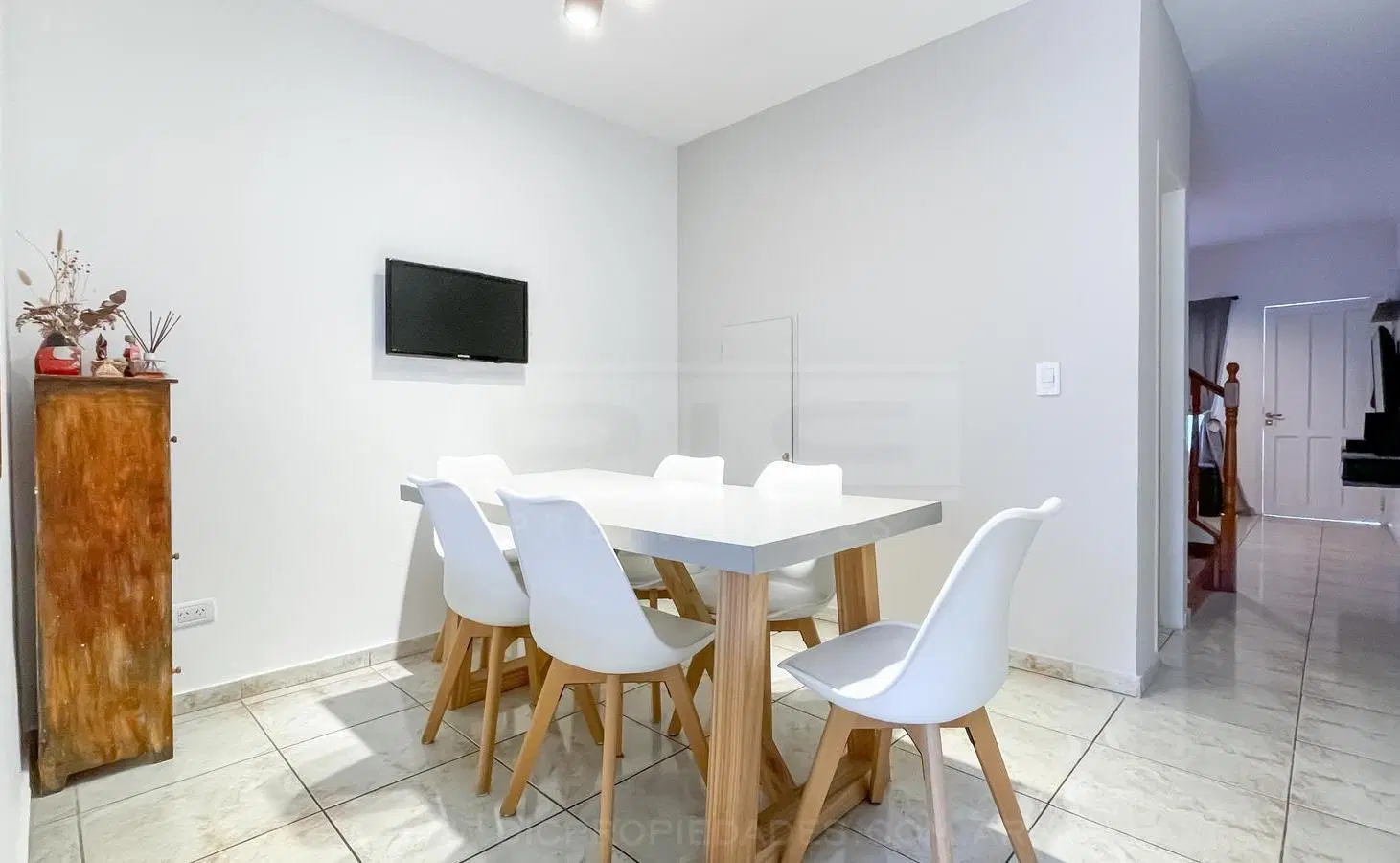 Triplex 3 dormitorios Venta - Carapachay 2