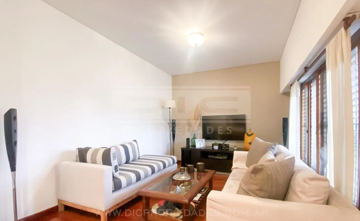 Casa 4 dormitorios Venta - Beccar 5